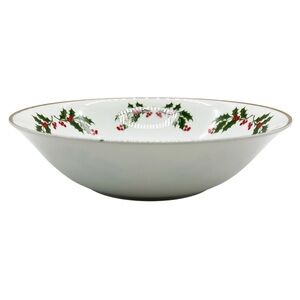 Christmas Holly Berries Gold Rim Serving Bowl Fine China Japan Diameter Ca 9.25”